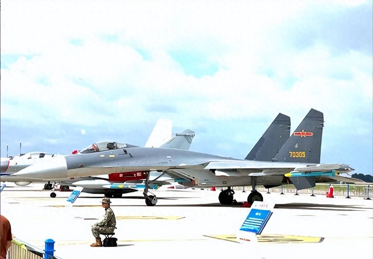 中国做了一件俄罗斯做不到的事情：歼11B战机全用上了相控阵雷